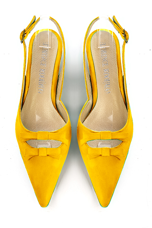 Yellow women's open back shoes, with a knot. Pointed toe. Flat kitten heels. Top view - Florence KOOIJMAN
